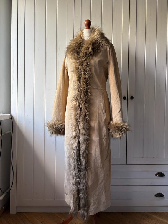 Vintage SO BEAUTIFUL Penny Lane 70s full long coat suede leather coat with dramatic vegan fur Size Small