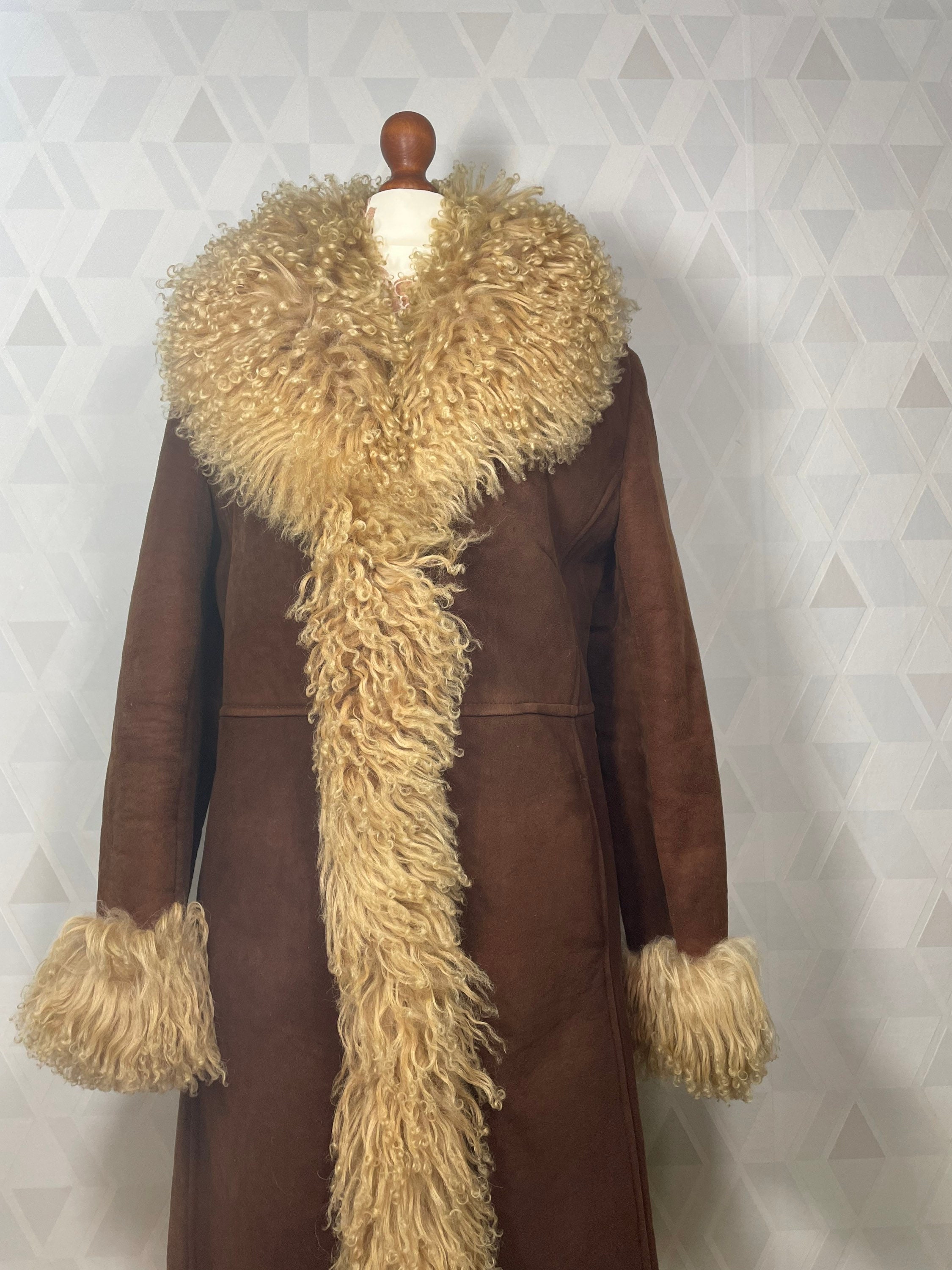 Sheep Shearling Carpet Tapestry Coat Penny Lane Genuine Shearling 60's 70's  Coat Almost Famous Afghan Hippy Russian Princess Embroidered