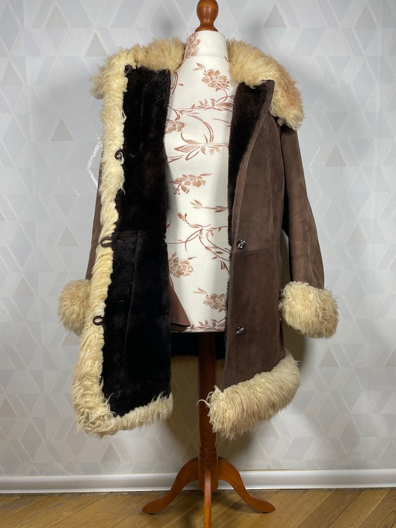 Iconic authentic vintage 60s 70s real lamb fur af… - image 4