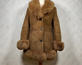 Vintage Sheepskin Shearling Coat in Yellow / Size M-L Vintage Sheepskin Shearling Coat in Yellow / Size M-L
