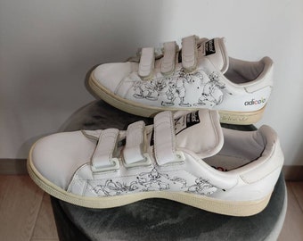 adicolor goofy trainers