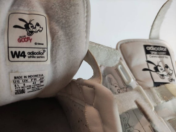 adicolor goofy trainers