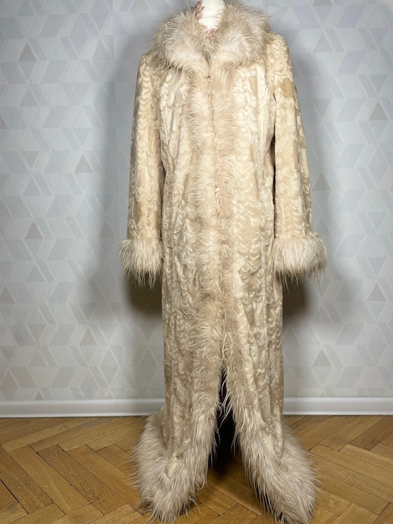 Vintage Gorgeous Biege Velvet Faux Fur Vegan Coat. Penny Lane Style Shaggy Hippie Jacket Size L Etsy Canada
