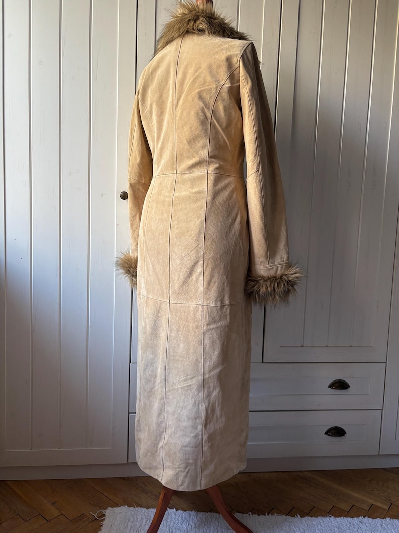 Vintage SO BEAUTIFUL Penny Lane 70s full long coat suede leather coat with dramatic vegan fur Size Small image 5