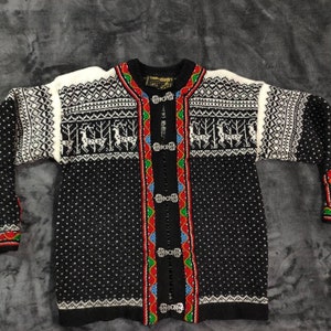 Cardigan in maglia di lana Vintage* Norlaender Norwegian folklore design Setesdal con chiusure ornamentali in metallo