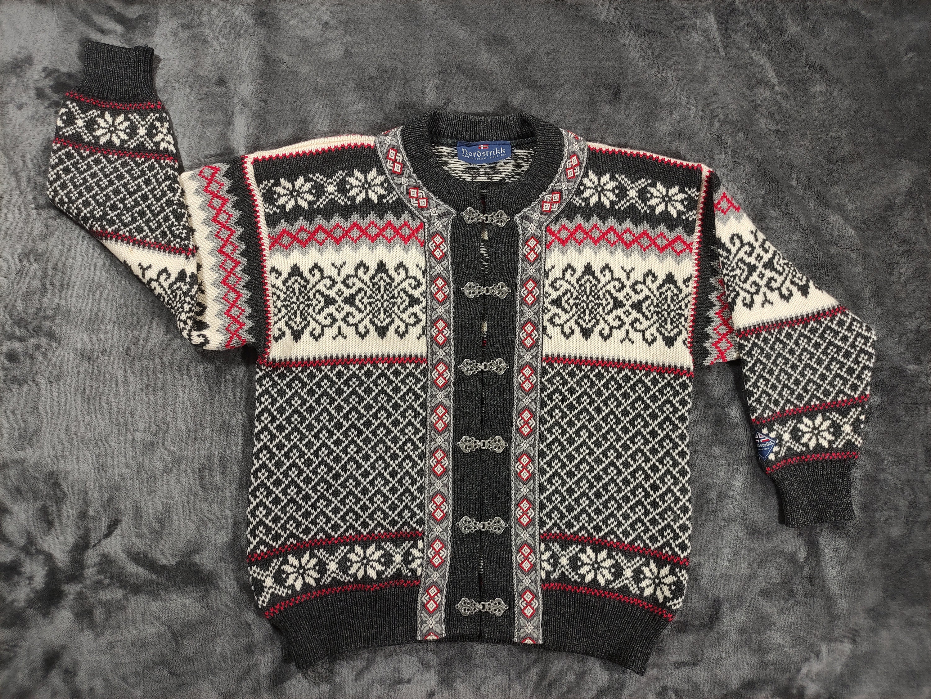 vintage オーストリアハンドニット Vintage Nordic Sweater Nordstrikk Wool Pewter Clasp Black Norway