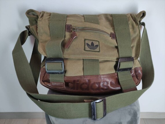 Adidas shoulder bag / Trefoil