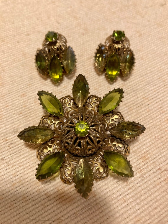 60's  Brooch & Earring Set - image 1