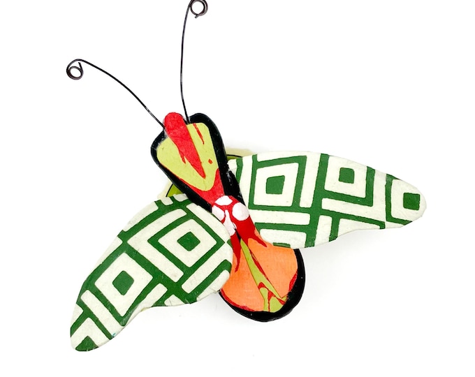 Diamond Wing Bug Bottle Cap Refrigerator Magnet