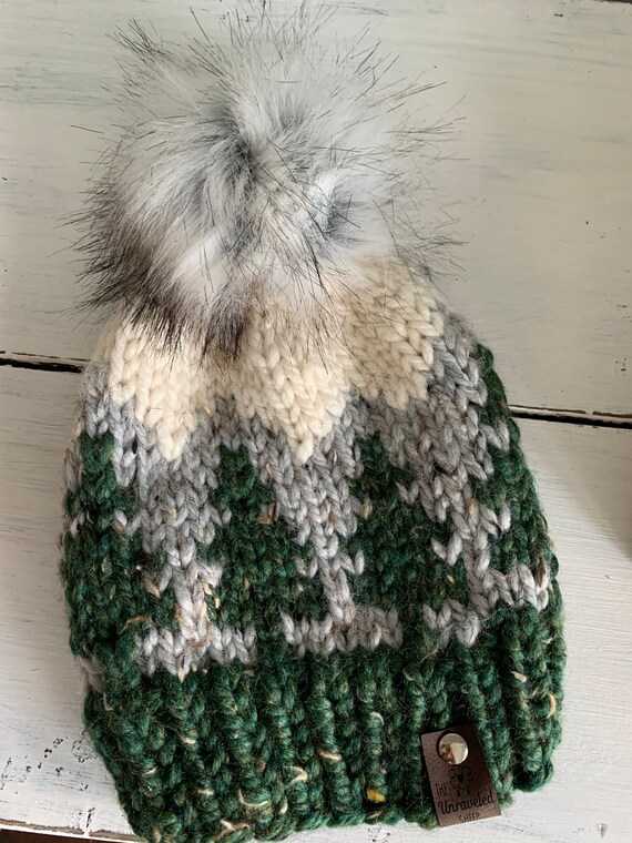 Christmas Tree Knitted Hat With Fur Pom - Green Brim  display picture 1