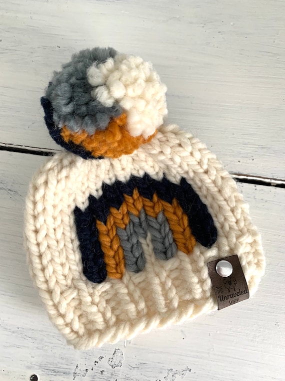 Navy/black Rainbow Cream Knitted Hat With Yarn or Fur Pom  display picture 1