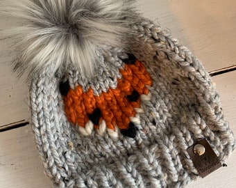 Fox Knitted Hat with Fur Pom - Gray