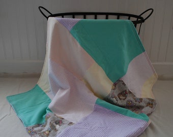 Eule Patchwork Decke- Lila, Petrol, Rosa, Creme und Weiß Baby Mädchen Decke, Eule Baby-Mädchen Bettwäsche, Eulen-Kinderzimmer, Baby-Mädchen Minky Decke