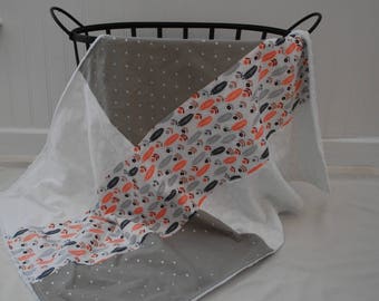 Decke Baby-Mädchen-Decke- Grau, Weiß und Koralle Baby-Mädchen-Decke, Patchwork-Stil, Blumen-Kinderzimmer-Dekor, Baby-Dusche-Geschenk