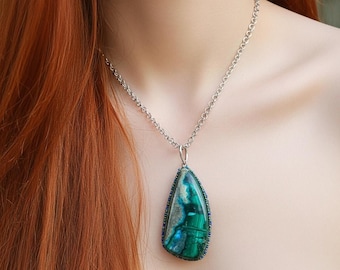 Malachite amulet, Lakhovsky antenna, healing stone jewelry, protective pendant, energy jewelry
