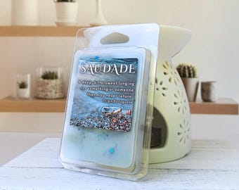Wanderlust Collection Scented Wax Melt Clamshell, Saudade: Violet Petals, Cyclamen, Sea Glass, Salt, Sand, Unsettled Ocean Waves