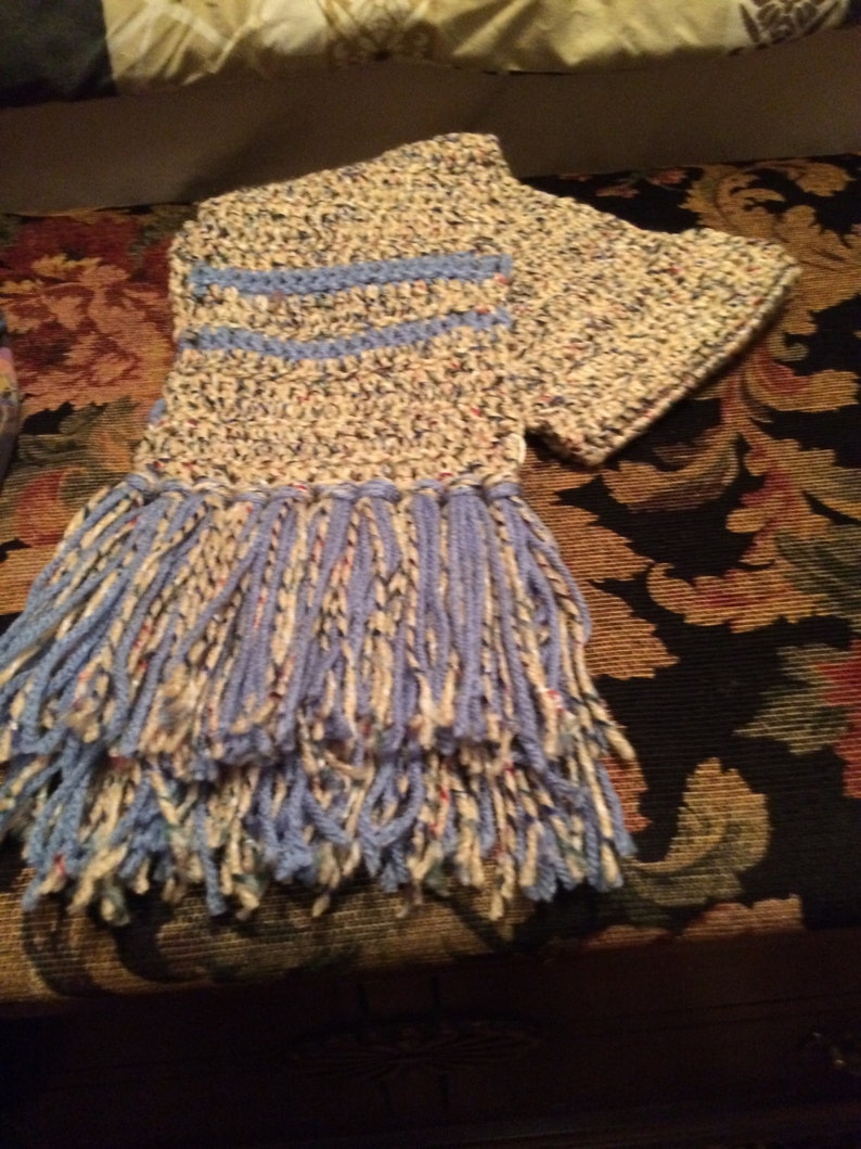 crocheted child's scarf image 1