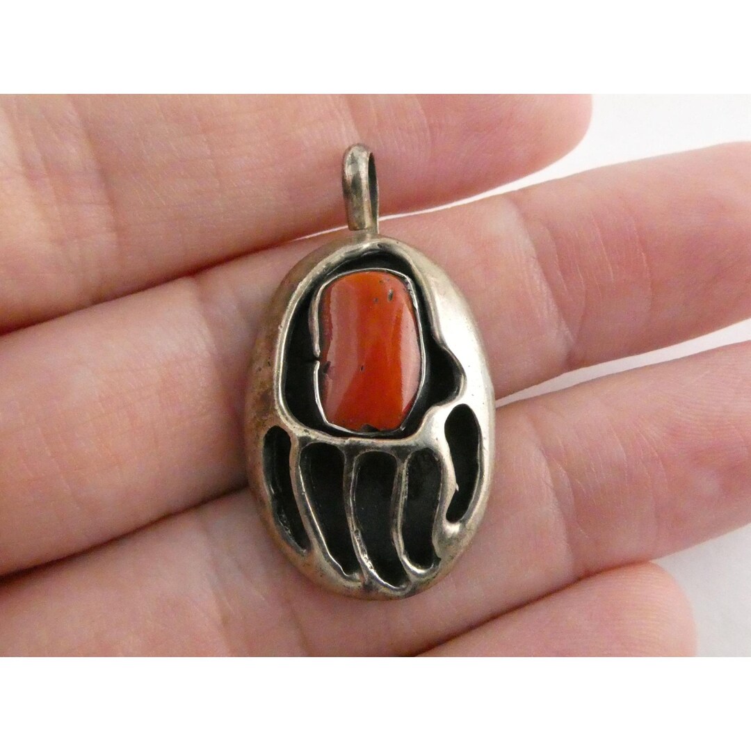 Jack Tom NA Navajo Sterling Silver Bear Claw Shadowbox Red Coral