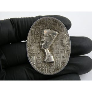 Vintage Egyptian Unmarked Sterling Silver Cleopatra Head Hieroglyph Pin Pendant