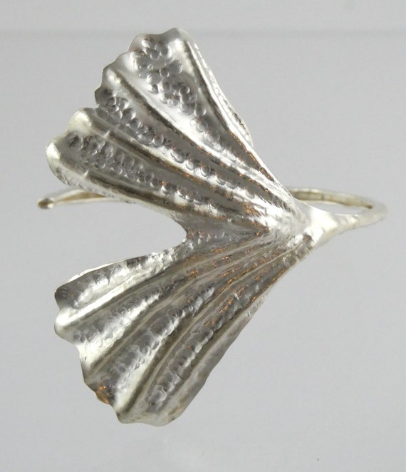 Artisan Handmade Unmarked Sterling Silver Ginkgo … - image 1