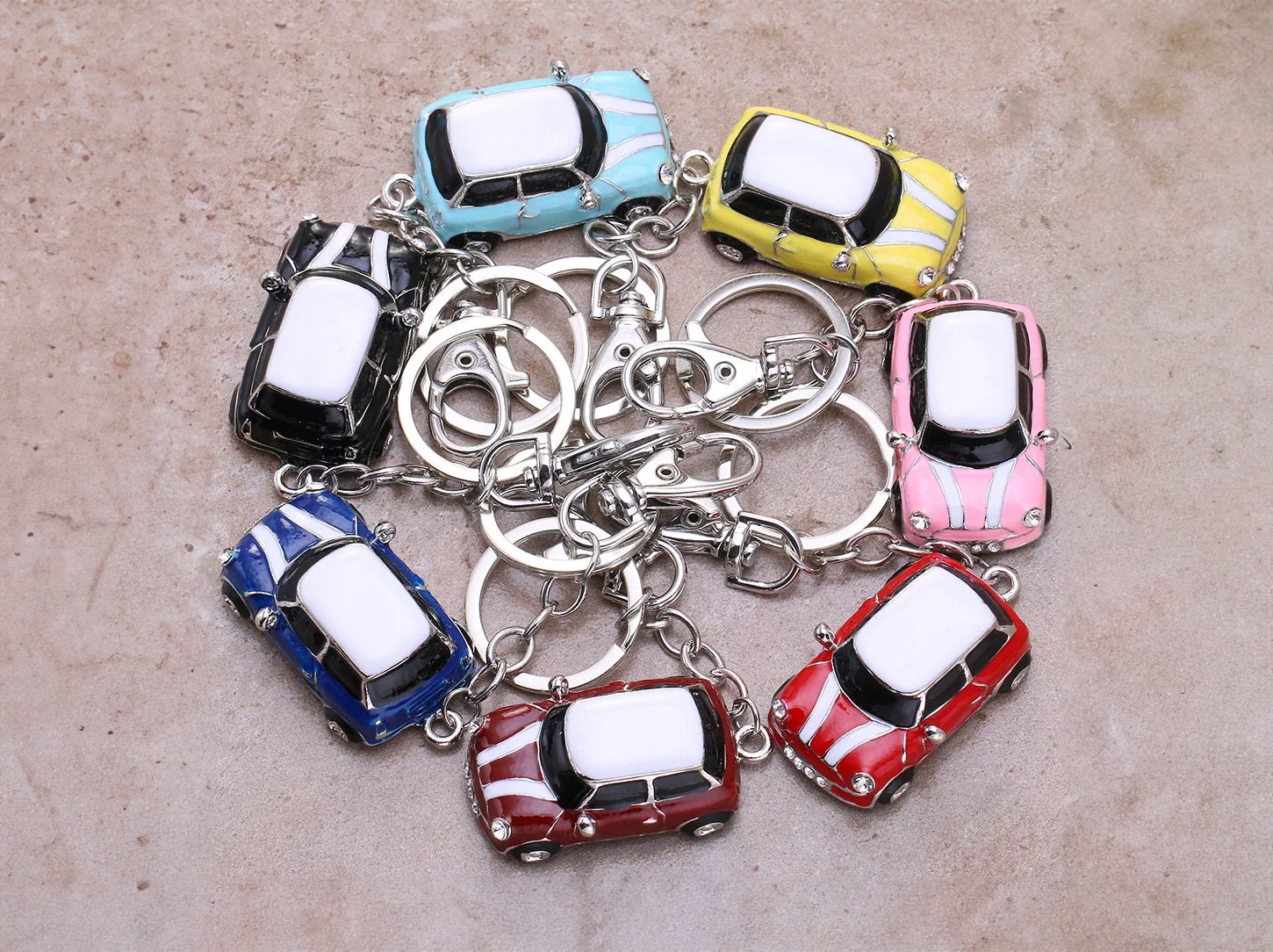 Mini Cooper porte clef cadeau dragees bapteme mariage communion fete  anniversaire - FIGURINES/FIGURINES VEHICULES - Fêtes et Gourmandises  Florales Vendée