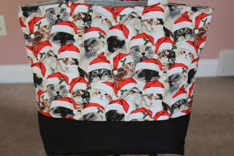 Santa/'s Kitten Helpers Tote Bag