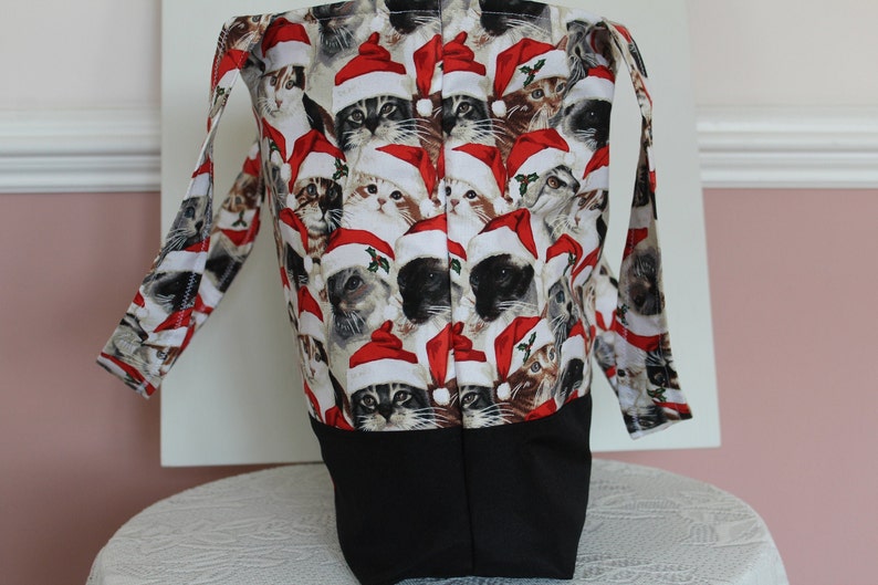 Santa/'s Kitten Helpers Tote Bag