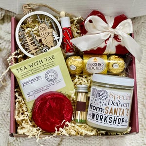 Christmas Spa Gift Set, Soy Candle, Ornament, Socks