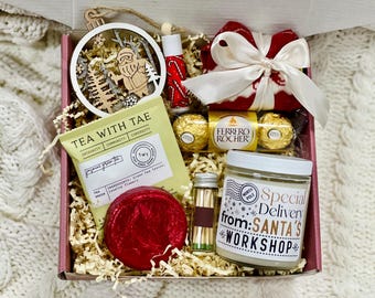 Christmas Spa Gift Set, Soy Candle, Ornament, Socks - Etsy