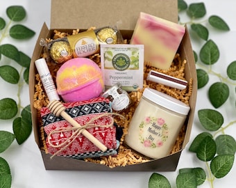 Mother's Day Gift Box, Soy Candle, Bath Bomb, Honey, Handmade Soap