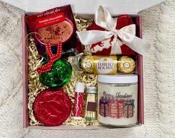 Merry Christmas Spa Gift Set with Christmas Cookies Candle for Holiday Selfcare