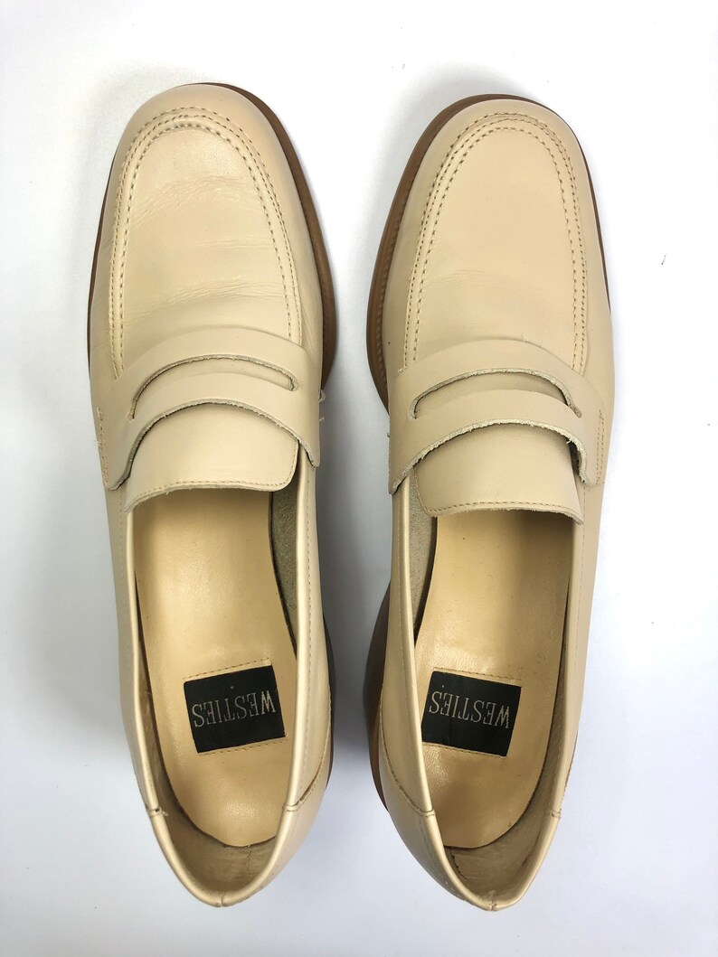 sz 9.5 vintage 90s Y2K Westies chunky block heel tan beige leather slip on penny loafers shoes made in Brazil 40