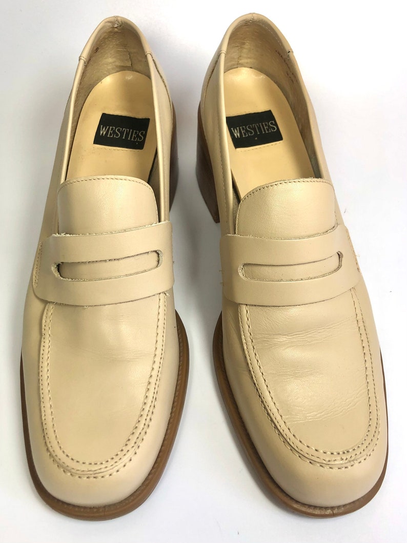 sz 9.5 vintage 90s Y2K Westies chunky block heel tan beige leather slip on penny loafers shoes made in Brazil 40