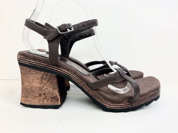 90s chunky sandals