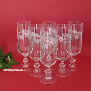 Vintage Luminarc by Arcopal France &quot;Florentine&quot; Dogwood Champagne Sparkling Wine Flutes Glasses