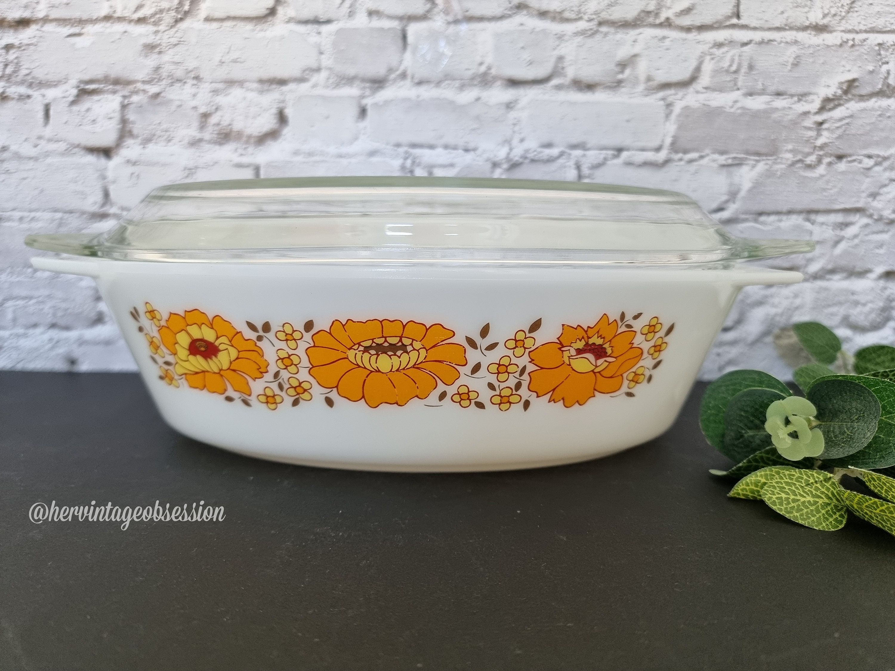 Sunflower Personalized Casserole Dish, Pyrex Baking Dish with Lid