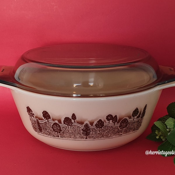 Vintage Pyrex England 'Rustic' 9" 2 Litre #911 Casserole & Matching Clear Brown Lid