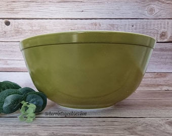 Vintage Pyrex USA  'Verde' 2.5 QT 403 Mixing Bowl