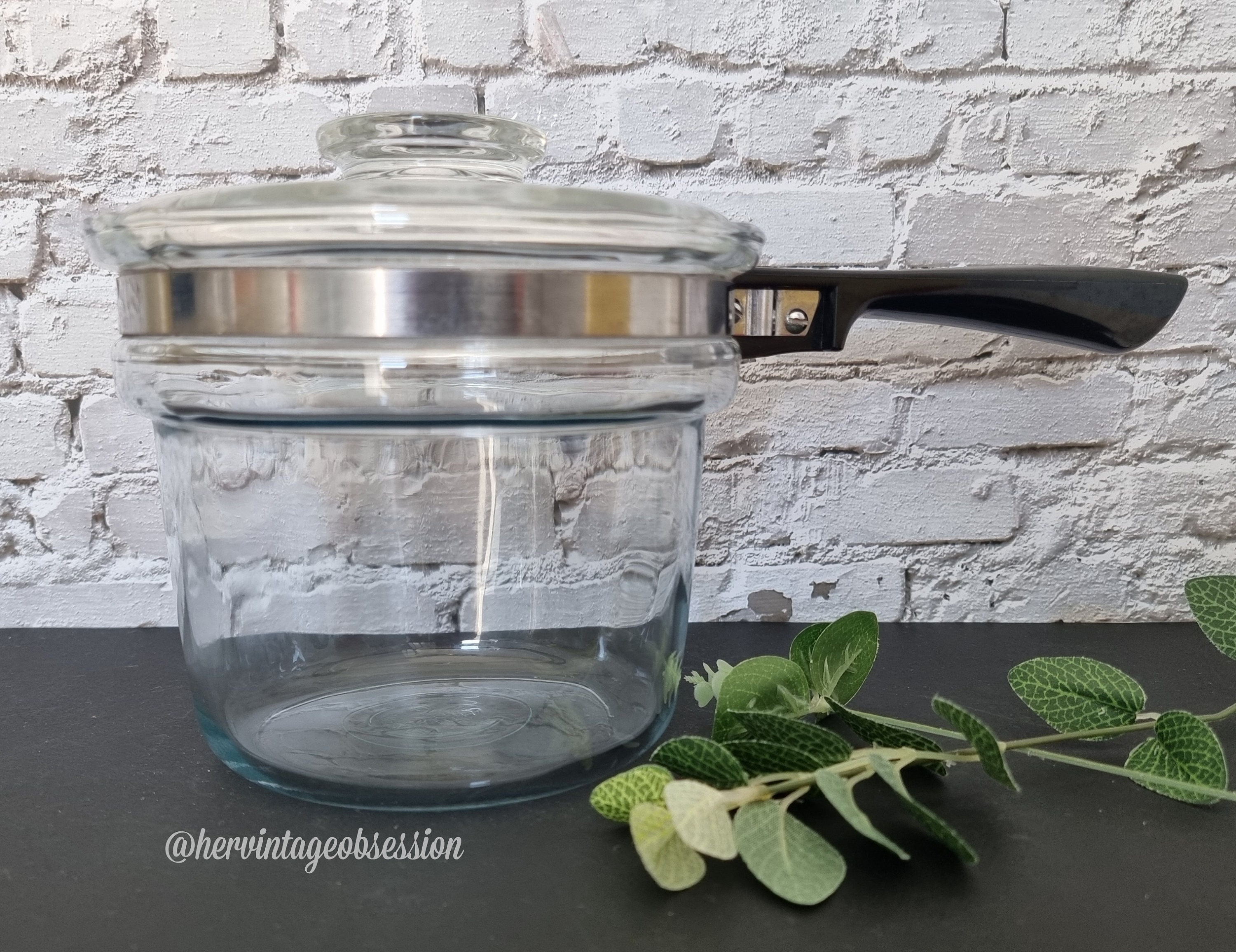 Vintage Pyrex Flame Ware Saucepan Pot With Pour Spout & Locking Lid model  6324B