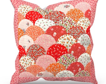 Clamshells pillow - English paper piecing