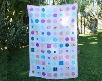 Square peg in a round hole quilt pattern