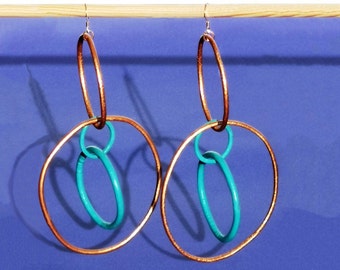 Boucle d'oreille pendante anneaux cuir turquoise et bronze