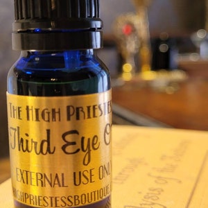 Third Eye Spell Oil: Open Your Third Eye and Increase Clairvoyant and Psychic Abilities