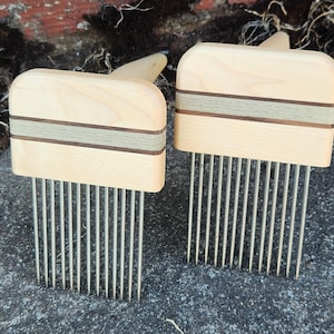 Wool combs - Single Row - Maple and Blue Stain Pine