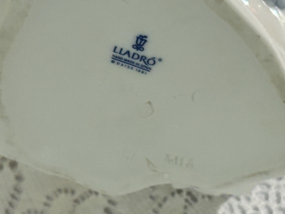 Lladro Spring Splendor Large 11