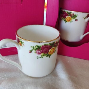1950s vintage coffee mugs Retro Coffee Mug  Even the Dust is Vintage  Funny 1950s Homemaker