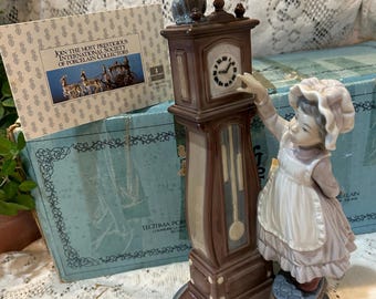 Boxed Lladro Grandfather Clock “bedtime” 5347 Young Girl Standing