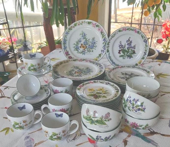 ★美品★ Worcester herbs 食器 セット 皿 Worcester Herbs China Cups & Saucer Set (5 Total) Royal Worcester