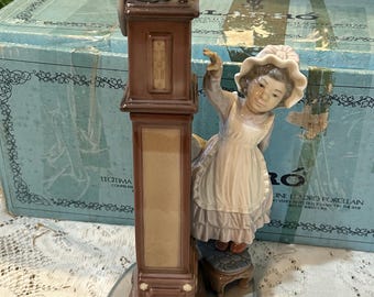 Boxed Lladro Grandfather Clock “bedtime” 5347 Young Girl Standing