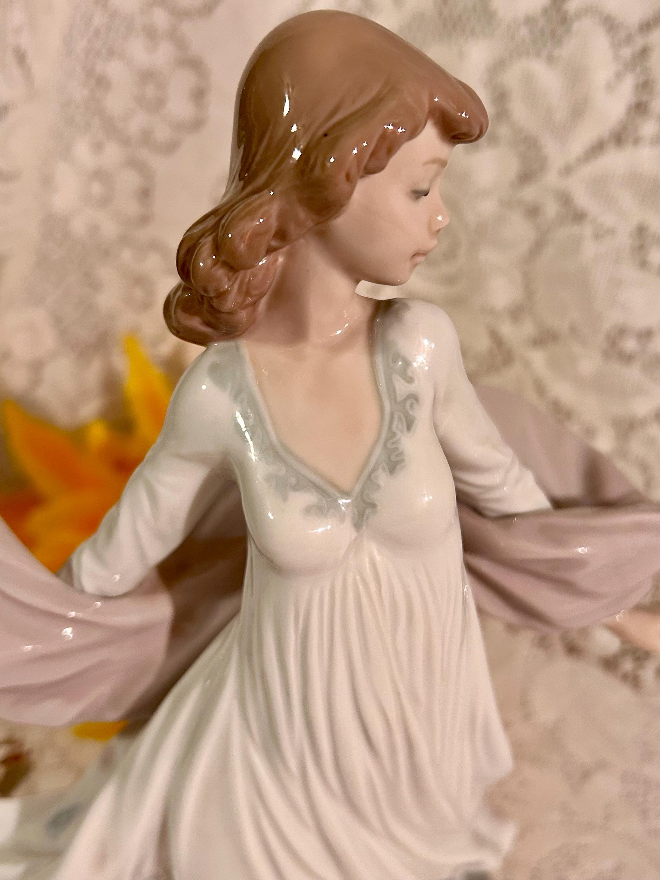 Lladro Spring Splendor Large 11